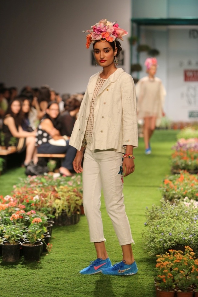 Péro by Aneeth Arora for Wills Lifestyle India Fashion Week Spring/Summer 2015