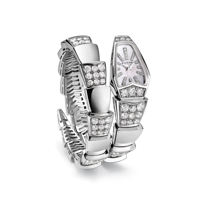 101787- Serpenti watch, 26mm, white gold-diamonds-case, White mother of pearl-diamonds dial, Quartz movement, Diamonds 134 pce, Weight diamonds 8.0 [ct], Weight precious metal 70.5