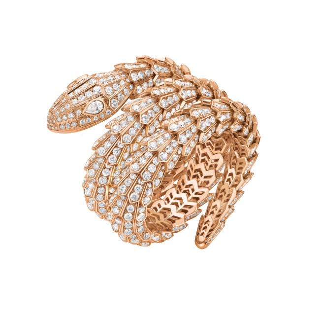 High Jewellery Serpenti bracelet in pink gold with 2 pear brilliant cut diamonds (0.83 ct) and pavé diamonds (50.49 ct ).
